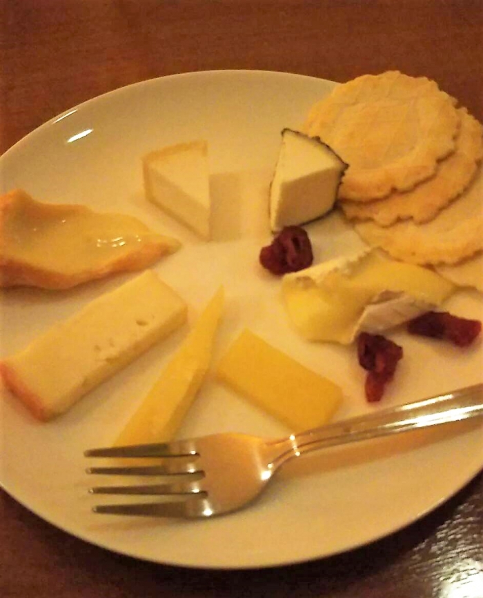 レッスン日程変更　　　チーズを知る～「春のチーズを楽しむ」　