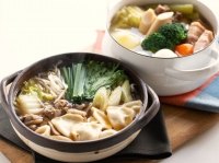 阪本鶏卵　新商品「親鶏スープ（冷凍品）」好評販売中！